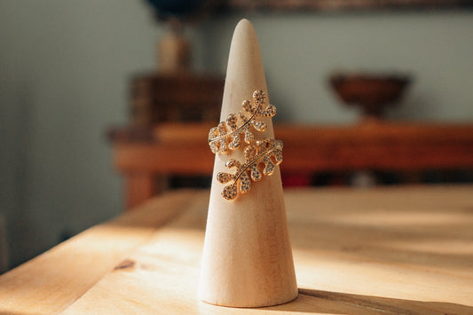 The Meadow Vine Ring